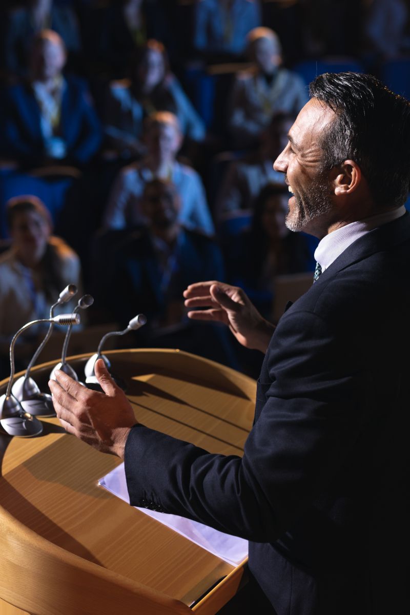 Intervención pública y comunicación política en un entorno profesional